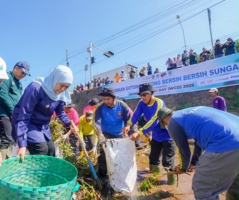 Dinas Lingkungan Hidup Jawa Timur Bergerak Menuju Merdeka Sampah