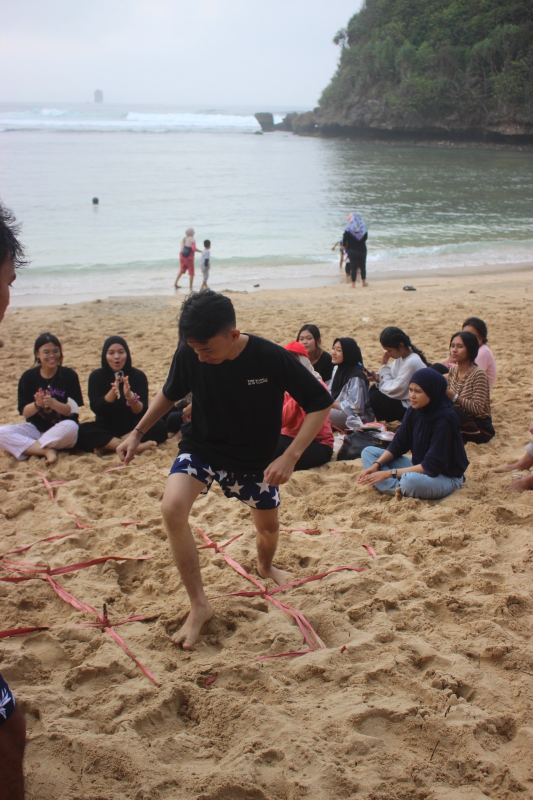 Ular Naga dan Engkle Jadi Permainan Tradisional Favorit Mahasiswa dari Sabang sampai Marauke