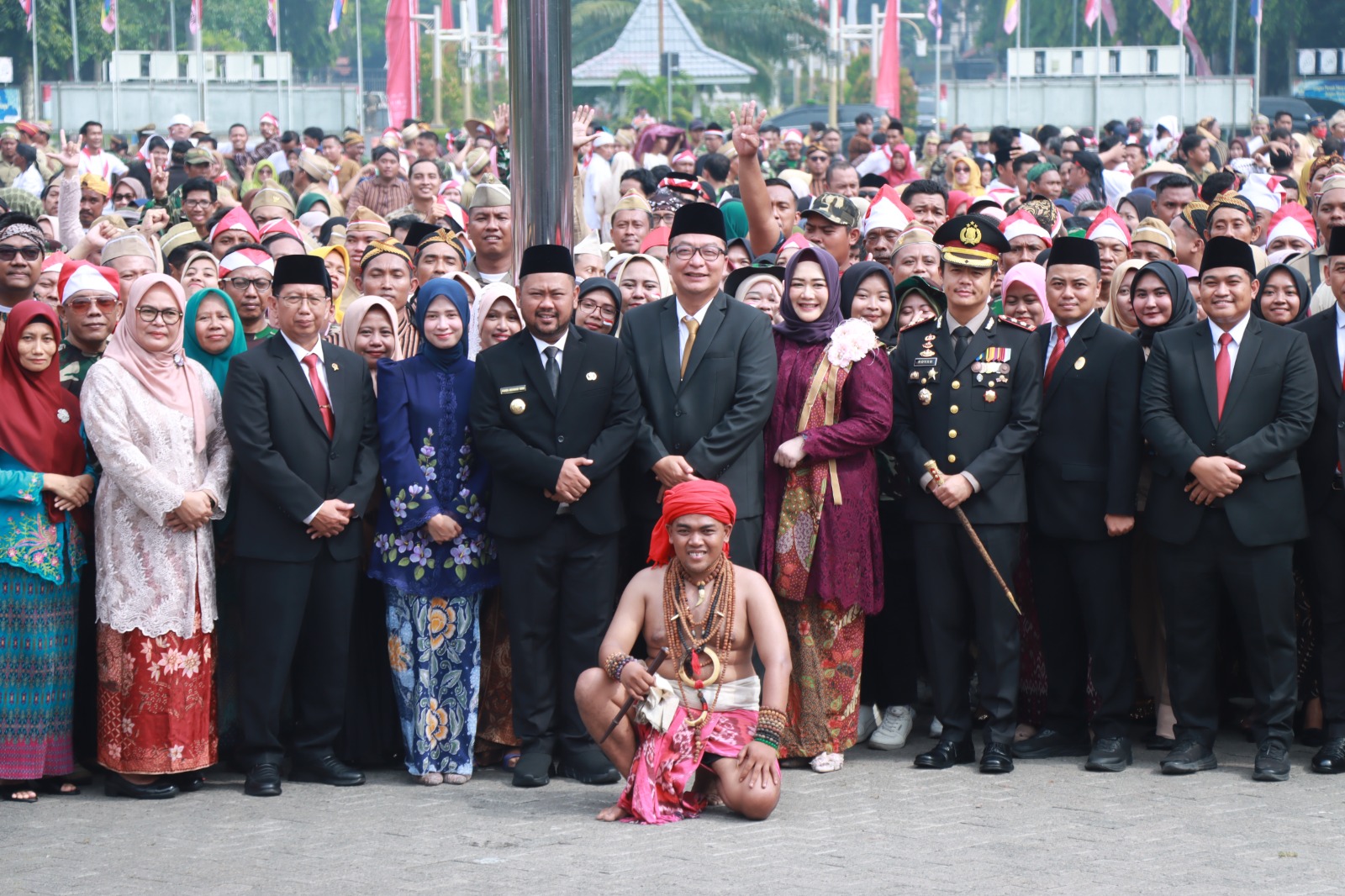 Kenang Jasa Pahlawan, Polres dan Pemkab Gresik Gelar Upacara Khidmat di Dua Lokasi Utama
