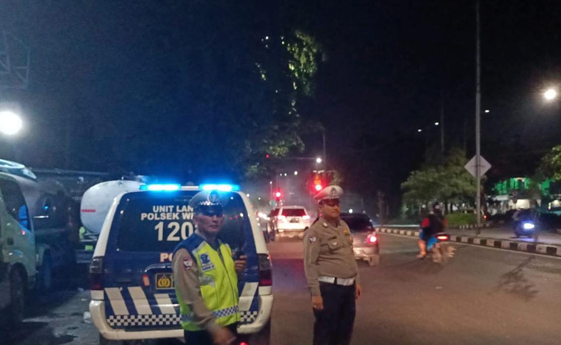 Polsek Wiyung Gelar Patroli Blue Light, Jaga Keamanan Warga Malam Hari