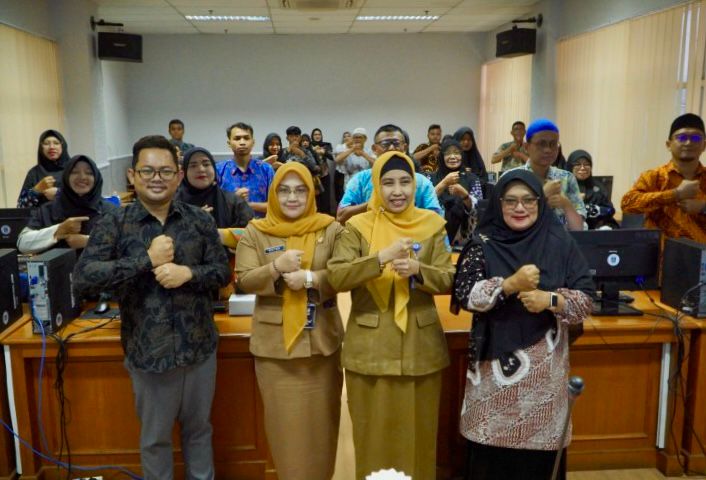 Diskominfo Jatim Gelar Pelatihan Desain AI Inklusif untuk Penyandang Disabilitas Rungu