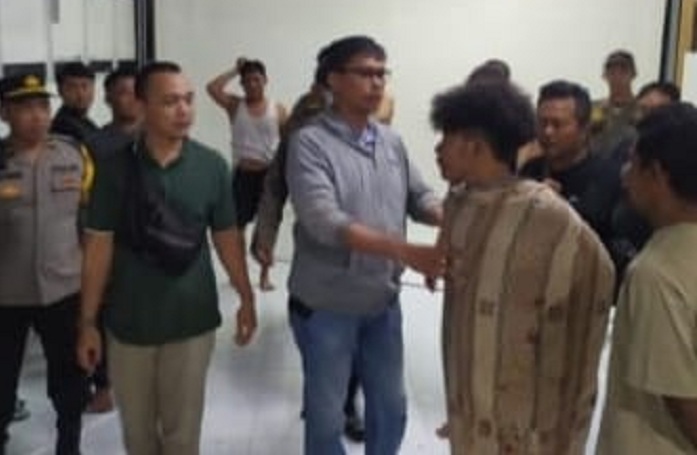 Nyaru Jemaah, Curi Tas Marbot Musala Legundi