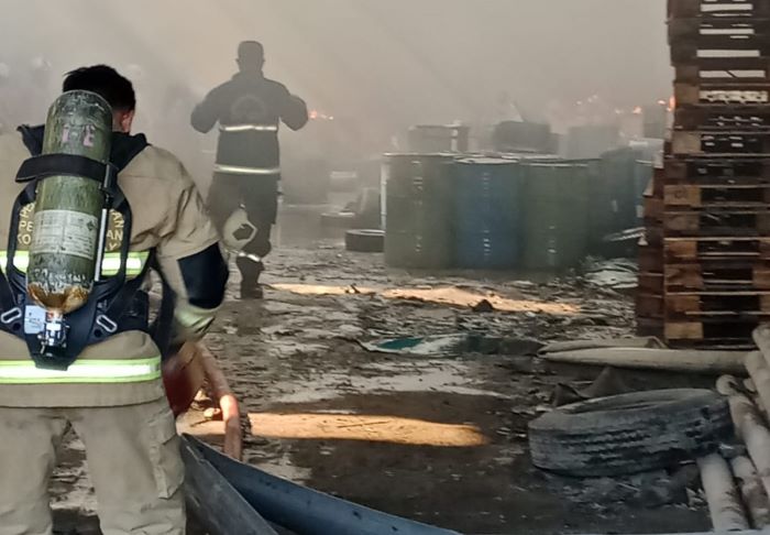 Polisi Selidiki Penyebab Kebakaran Gudang Tiner Kalianak 55, Kasatreskrim: Tunggu Hasil Labfor