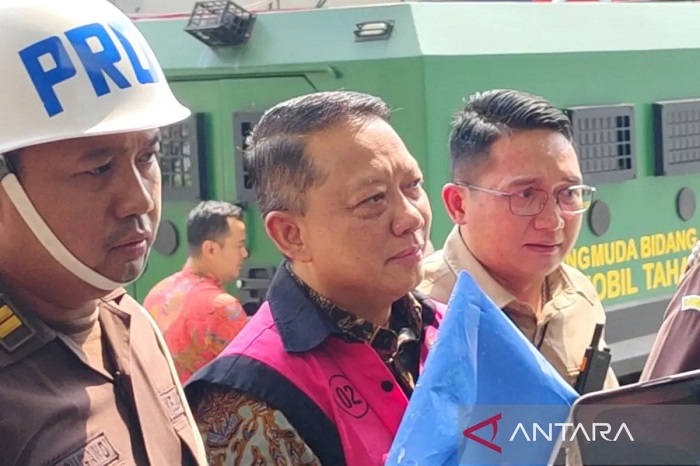 Febrie Adriansyah Dicecar Lebih dari 20 Pertanyaan Saat Diperiksa Kejagung
