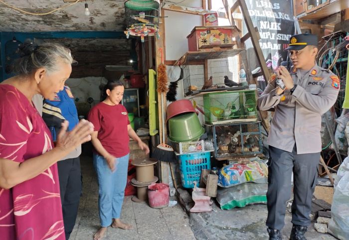 Kapolsek Tandes Sambang Warga, Pererat Silaturahmi Sampaikan Pesan Kamtibmas