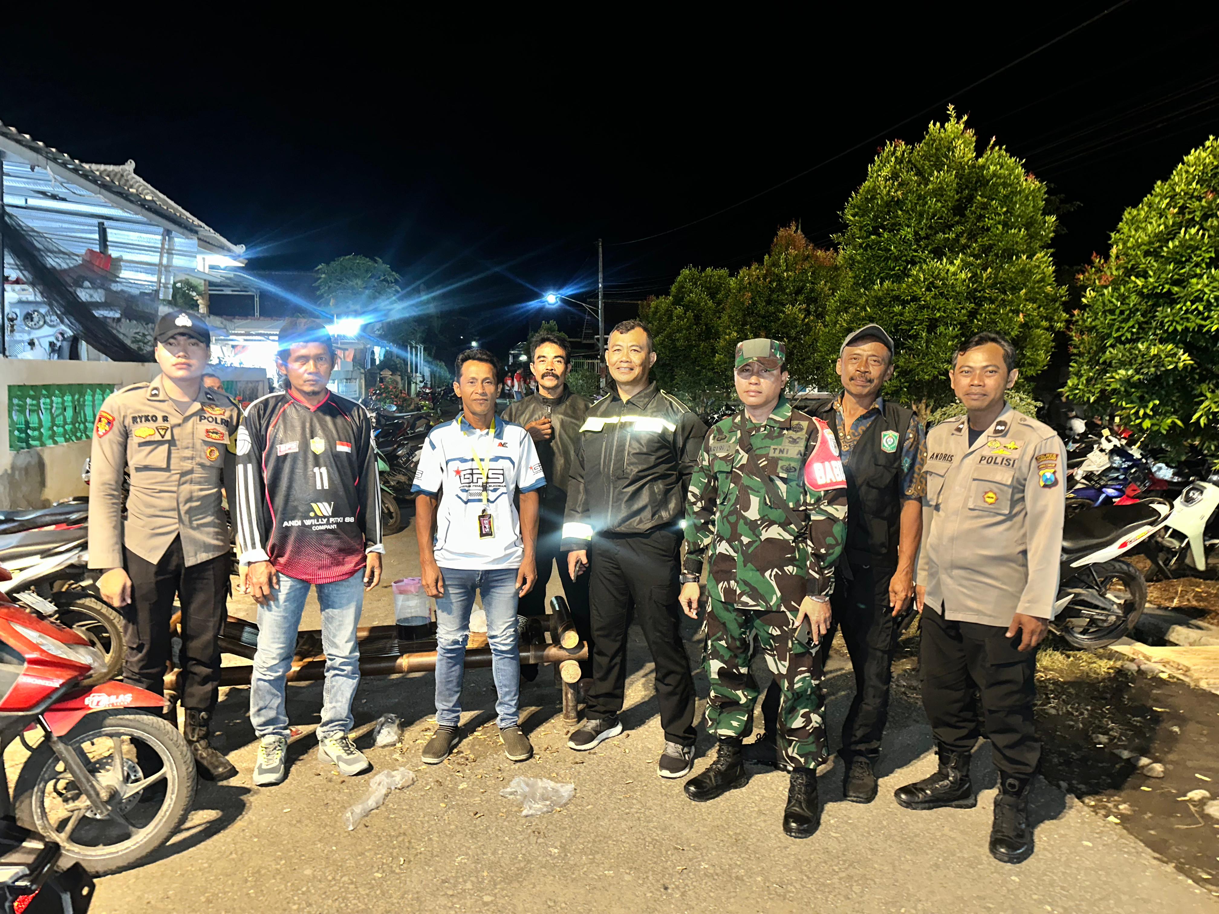 Kapolsek Tempursari Amankan Turnamen Voli di Desa Pundungsari