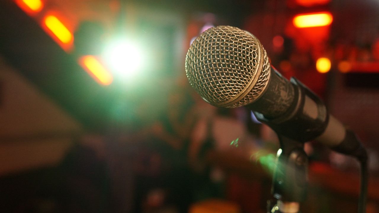 Tips Sukses untuk Pemula yang Berkeinginan Terjun ke Dunia Stand Up Comedy