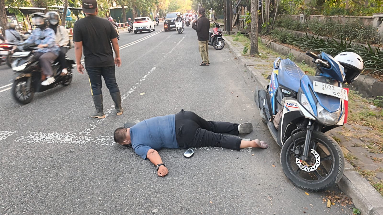 Kecelakaan Tunggal di Jalan Ngagel Surabaya, Pria Paruh Baya Tewas di Tempat