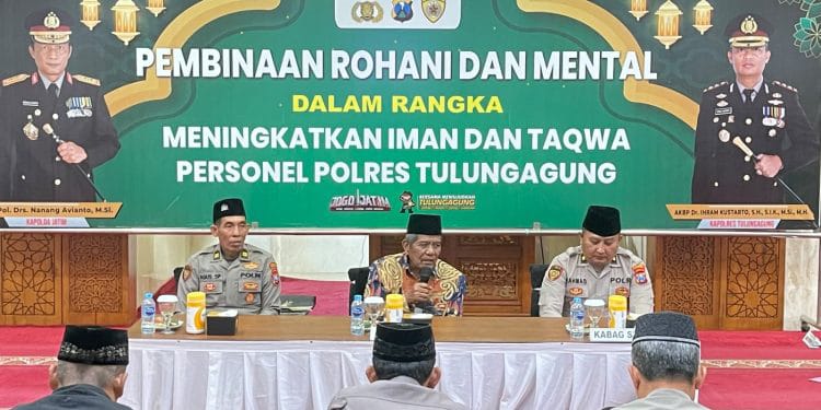 Polisi Tulungagung Isi Baterai Iman Lewat Binrohtal Sebelum Layani Masyarakat