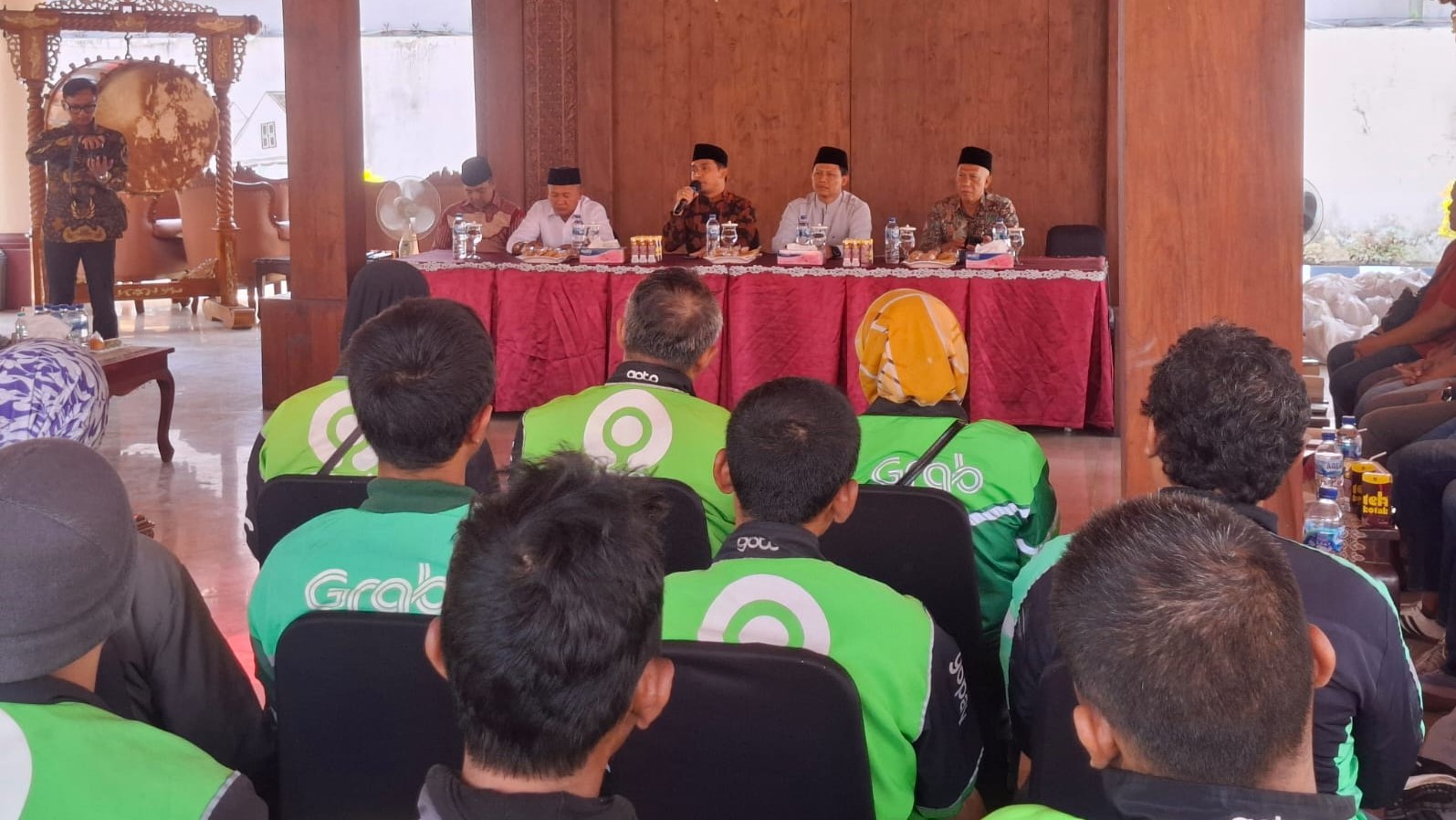 Mas Adi dan Komunitas Ojol Sepakat Jaga Perdamaian Kota Pasuruan