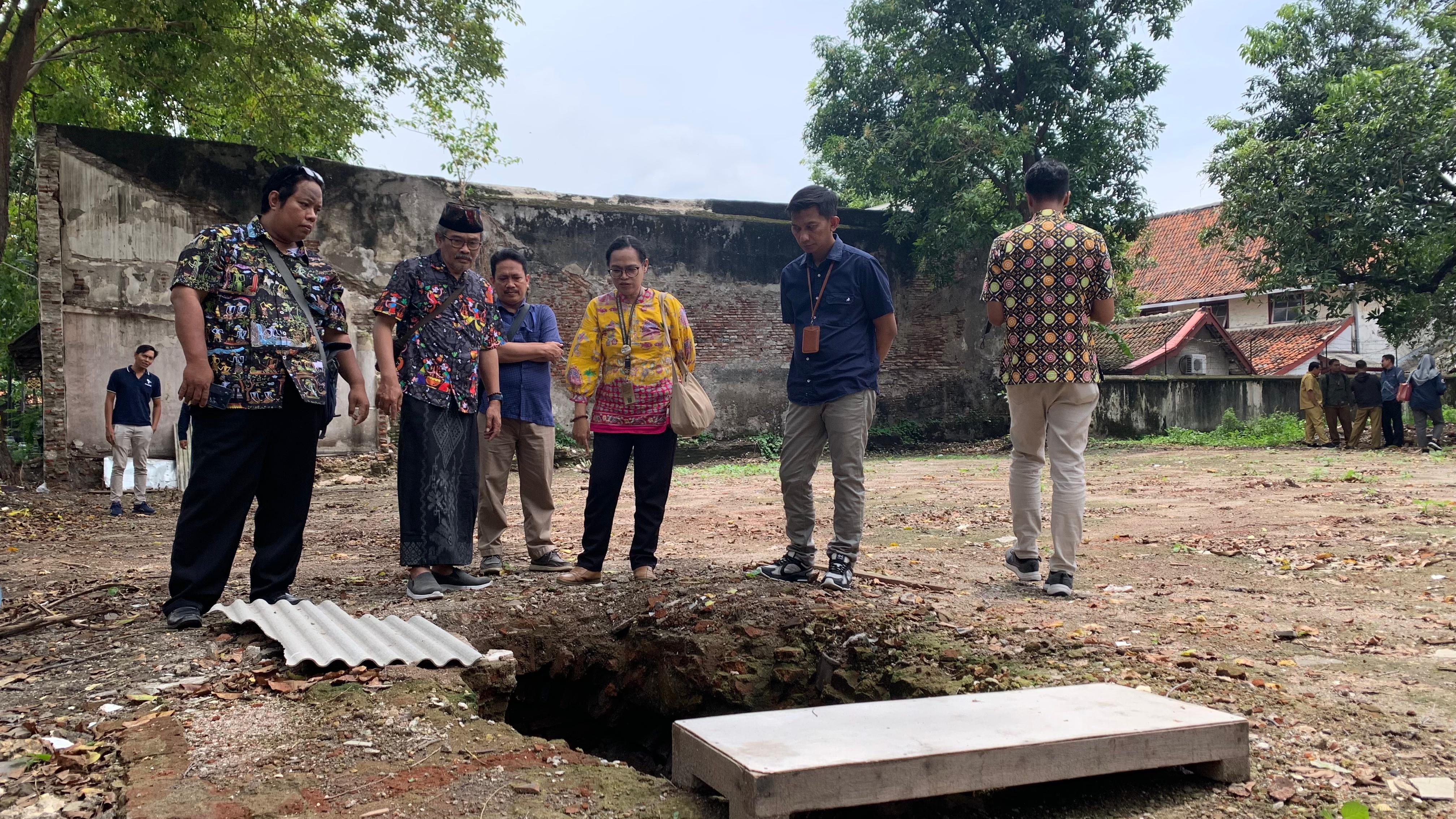 Aliansi Mahasiswa Pecinta Sejarah Gresik Polisikan Kasus Pembongkaran Cagar Budaya di Bandar Grissee