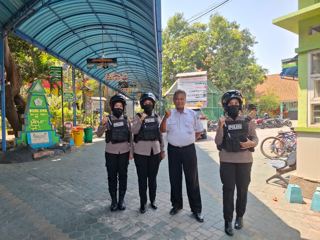Polwan Jenggala Presisi Patroli Roda Dua Sasar Permukiman, Pasar dan Sekolah