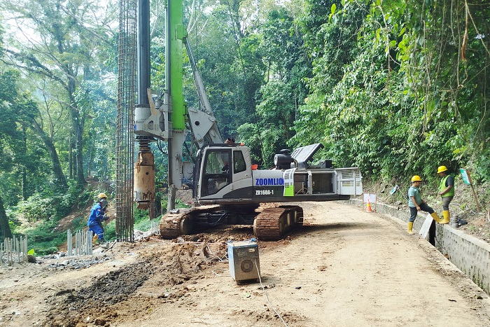 Proyek Perbaikan Jalur Gumitir Terus Digenjot, Target 60 Titik Tiang Pancang Rampung Lebih Cepat
