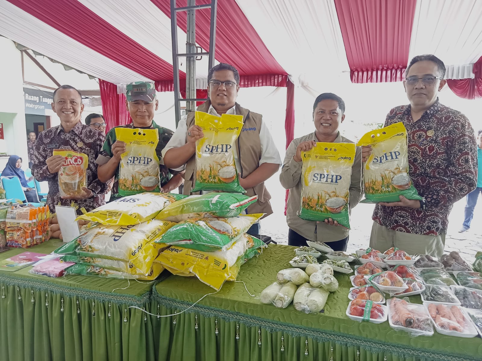 Jelang Ramadan, Bulog Gelontor Beras SPHP dan Minyakita di GPM Tulungagung