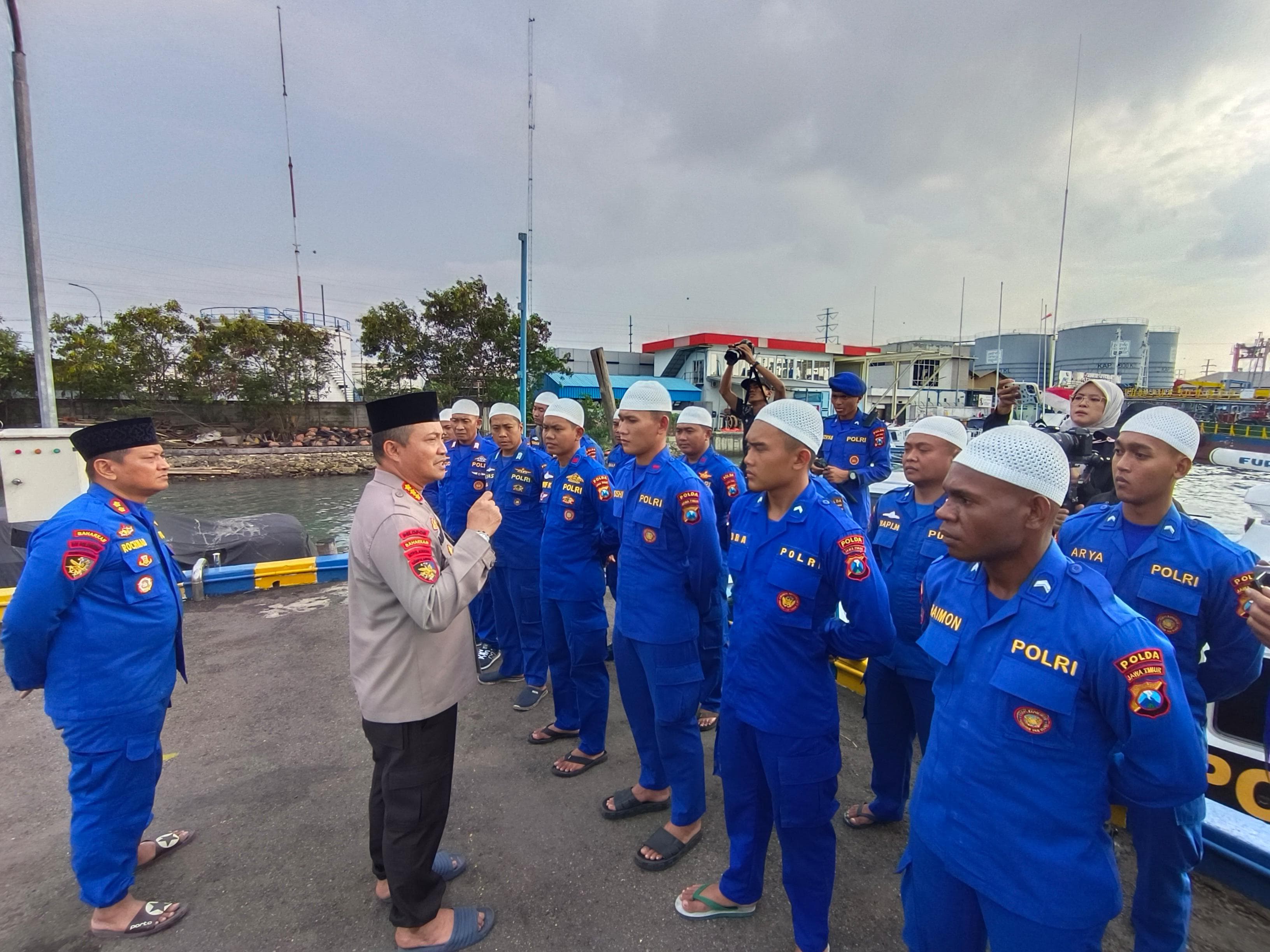 Ditpolairud Polda Jatim Perketat Pengamanan 21 Pelabuhan, Pastikan Kelancaran Arus Mudik Jalur Laut