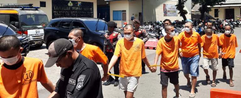 Polres Situbondo Amankan 11 Tersangka Narkoba, Satu Ons Sabu dan 21 Ribu Okerbaya