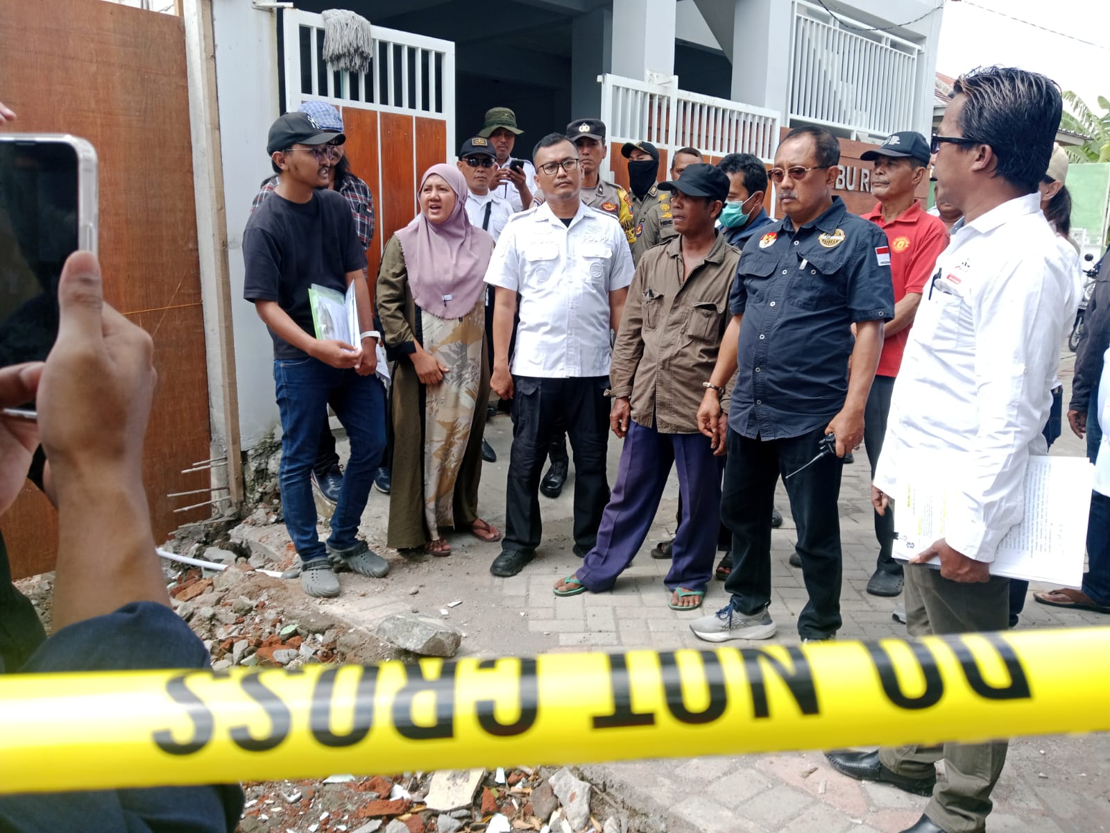 Armuji Marah Melihat Ada Warga yang Sewenang-wenang Bongkar Paksa Rumah Tetangga