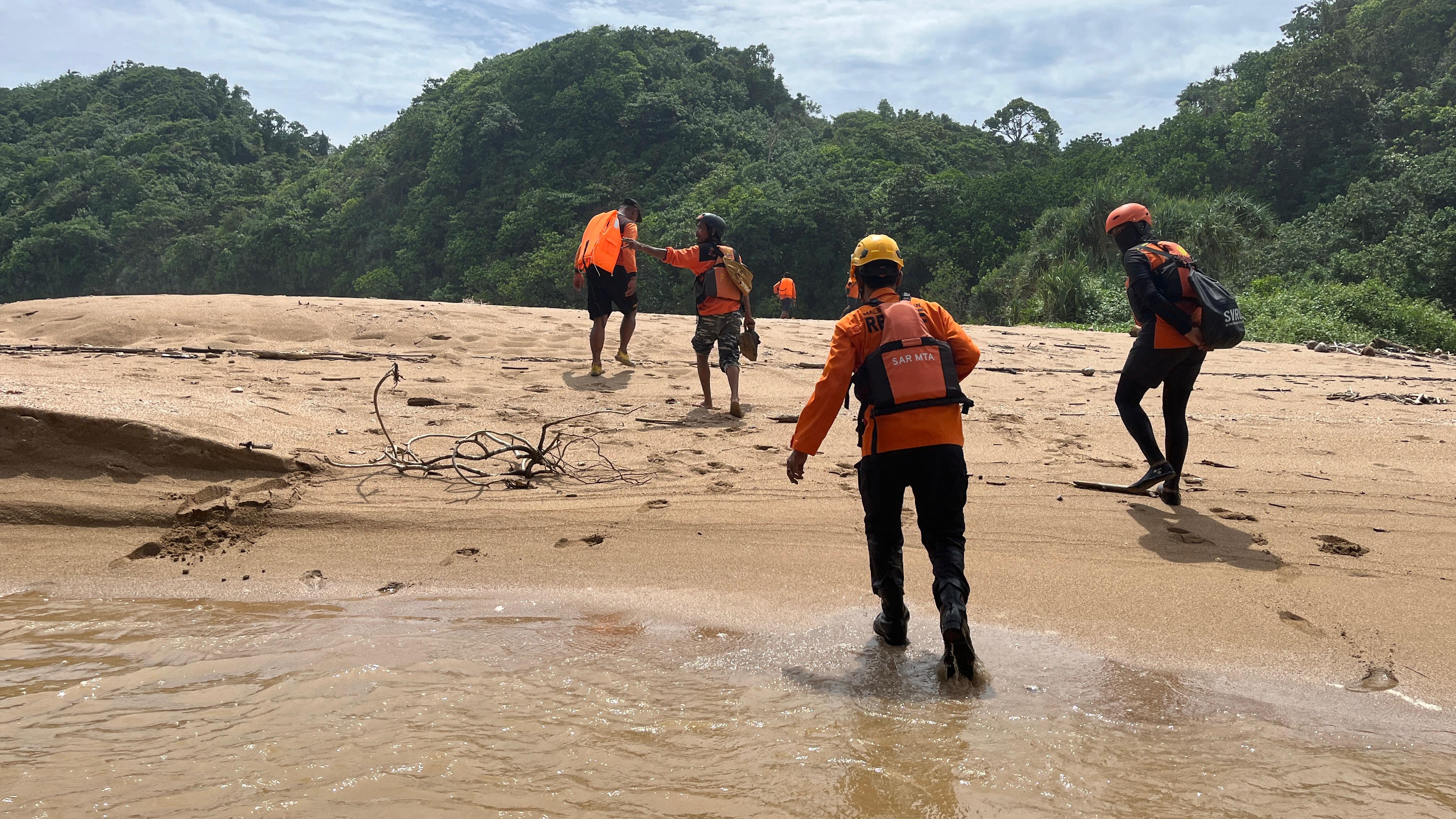 Warga Sumberbening Terbawa Arus Pantai Selatan Saat Cari Ikan
