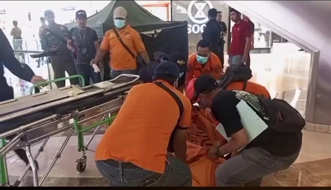 Pria Lompat dari Lantai 5 Tunjungan Plaza, Polisi: Motif Ekonomi