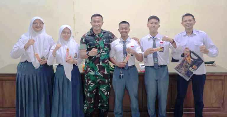 Dandim Dedy Pungky, Alumni Akmil 2005 Kembali ke SMADA Bondowoso, Beri Motivasi Calon Penerus Bangsa