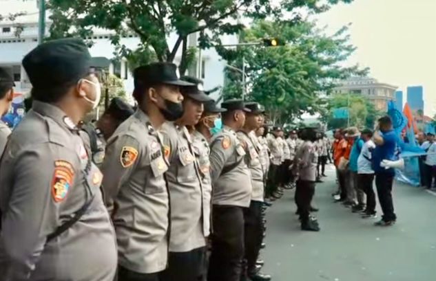 Antisipasi Demo Hari Buruh 2025, Polrestabes Surabaya Siagakan 3.716 Personel Gabungan