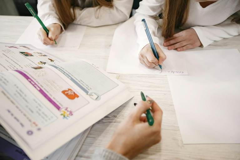 Anak Masih Terbawa Suasana Liburan, Ini Tips Kembalikan Semangat Belajar