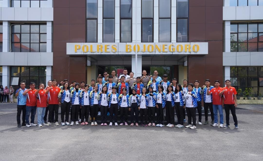 Kapolres Bojonegoro Lepas Tim Bola Voli U-18 Berlaga di Kejurprov Jatim