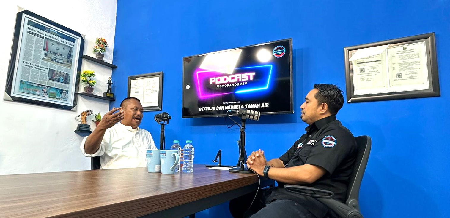 Pers Harus Mengambil Posisi yang Tegas, Ketua PWI Jatim Lutfil Hakim Bicara Panjang Lebar di Podcast 