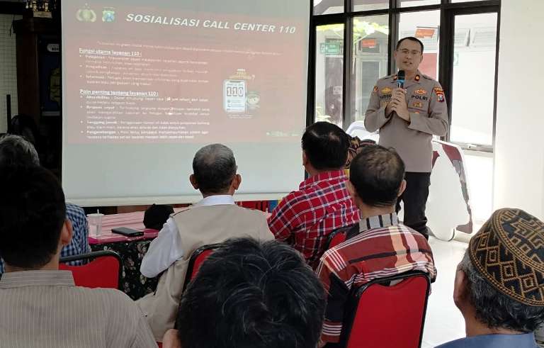 Polsek Wonocolo Gencarkan Sosialisasi Call Center 110