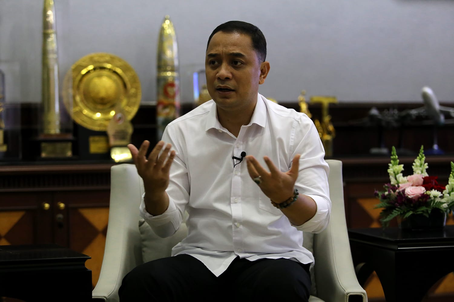 Wali Kota Eri Imbau Warga Surabaya Lapor RT/RW saat Mudik Lebaran