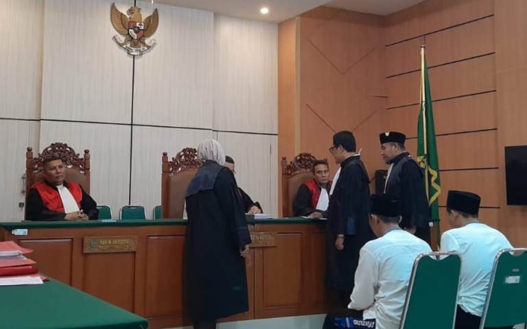 Dua Terdakwa Pembunuh Dukun Santet Didakwa Pasal Berlapis, Terancam 15 Tahun Penjara