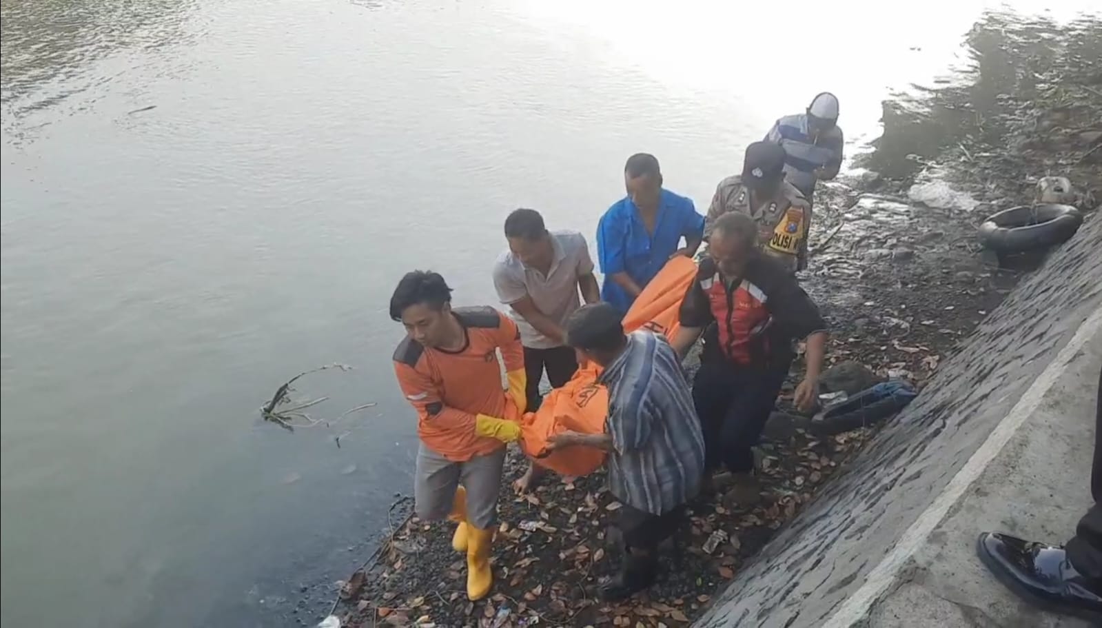 Cari Ikan dengan Peralatan Setrum, Warga Sidoarjo Dijemput Ajal