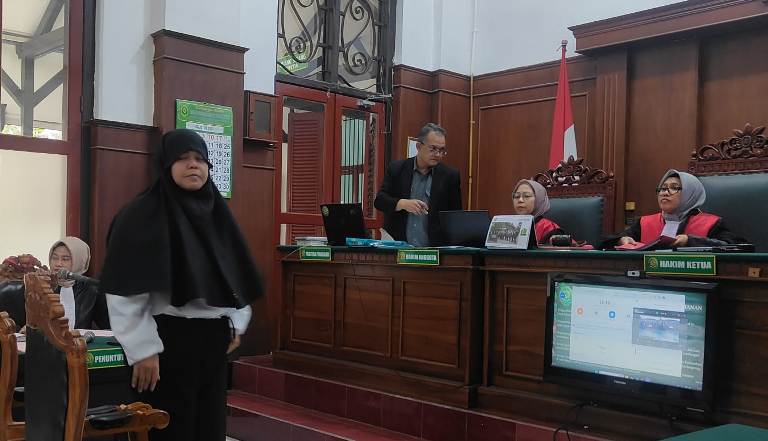 Kepruk Kepala Dokter RS BDH Surabaya, Norliyanti Divonis 2 Tahun Penjara