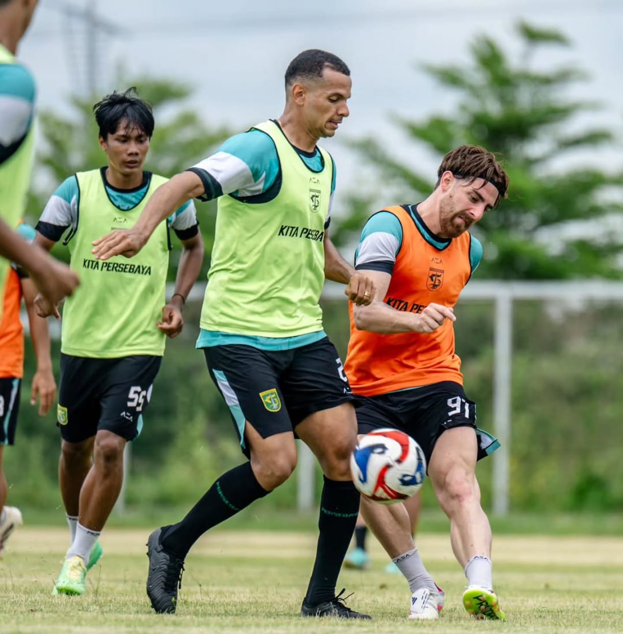 Minim Menit Bermain, Suporter Pertanyakan Nasib Dua Pemain Asing Persebaya