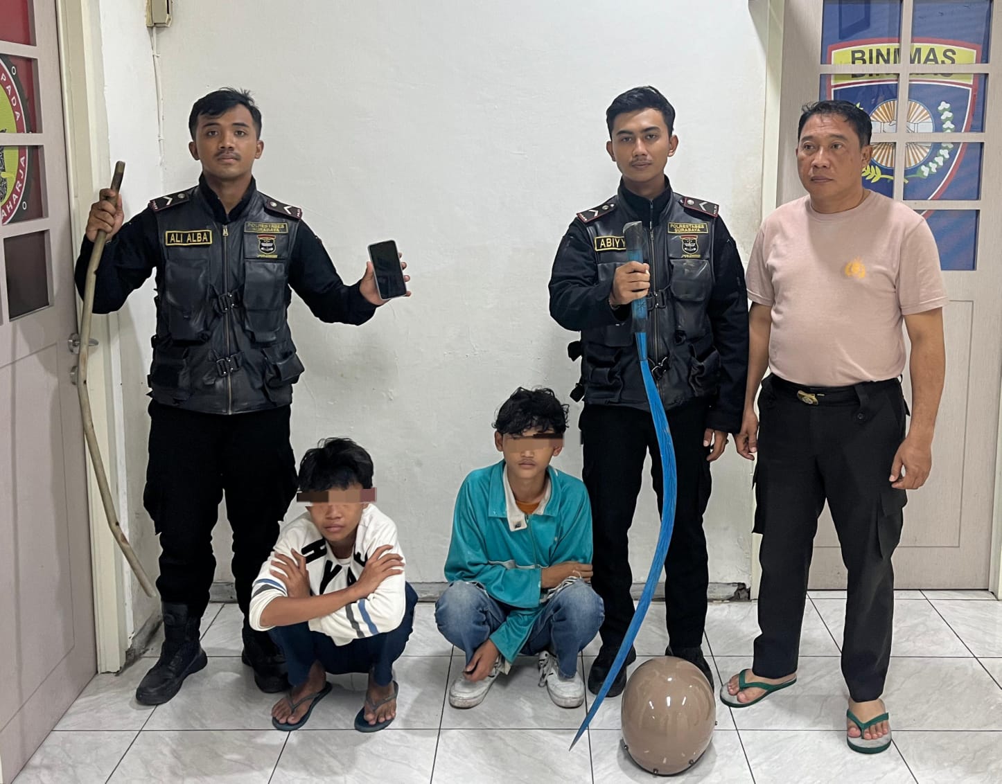 Tawuran di Jolotundo Tambaksari, 2 Anak di Bawah Umur Diamankan Beserta Sebilah Celurit Panjang