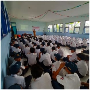 Mahasiswa STIH Lumajang Gelar Penyuluhan Pencegahan Kenakalan Remaja dan Pernikahan Dini