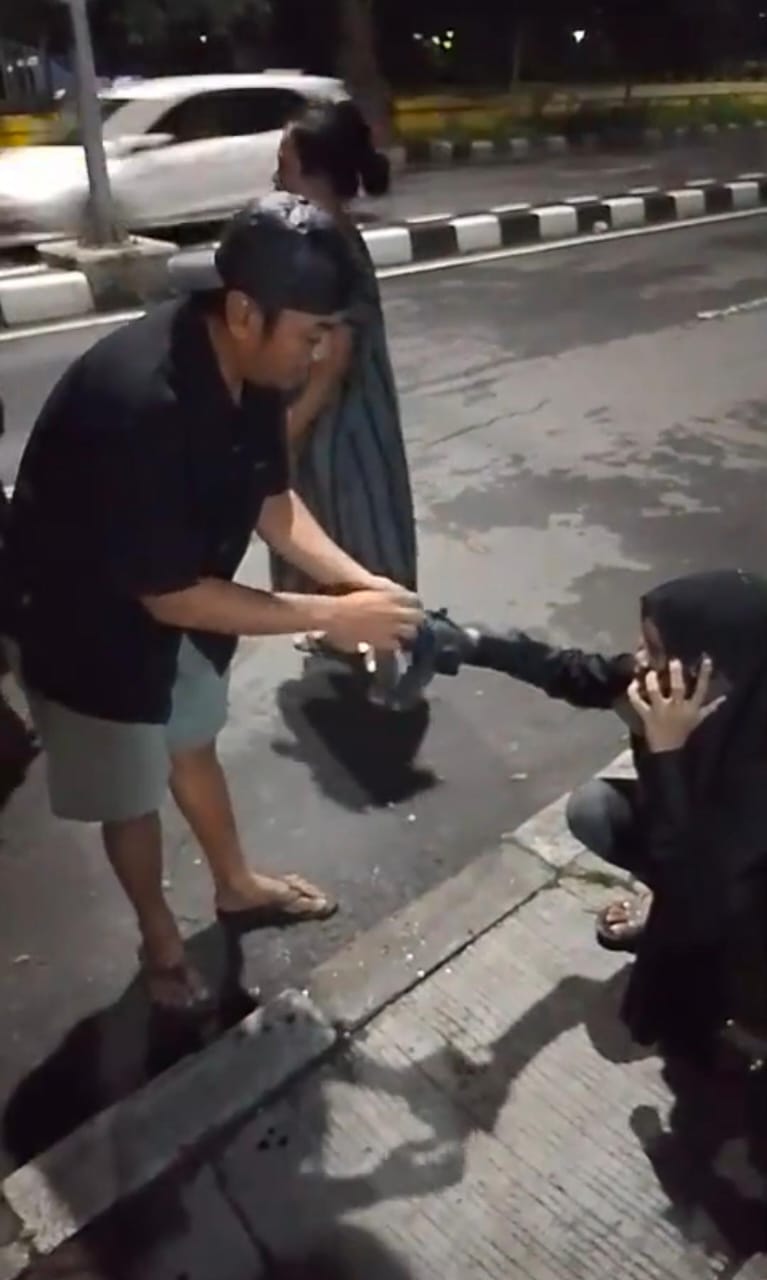 Wanita Diduga Korban Begal di Kedung Cowek Surabaya, Tangan Dibacok dan Motor Vario Merah Raib