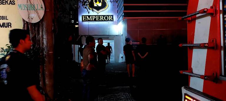 BREAKING NEWS: Emperor Spa Surabaya Dilalap Api