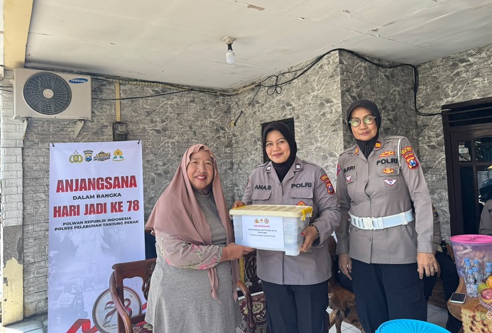  Polwan Polres Tanjung Perak Sambangi Senior, Rawat Semangat Pengabdian