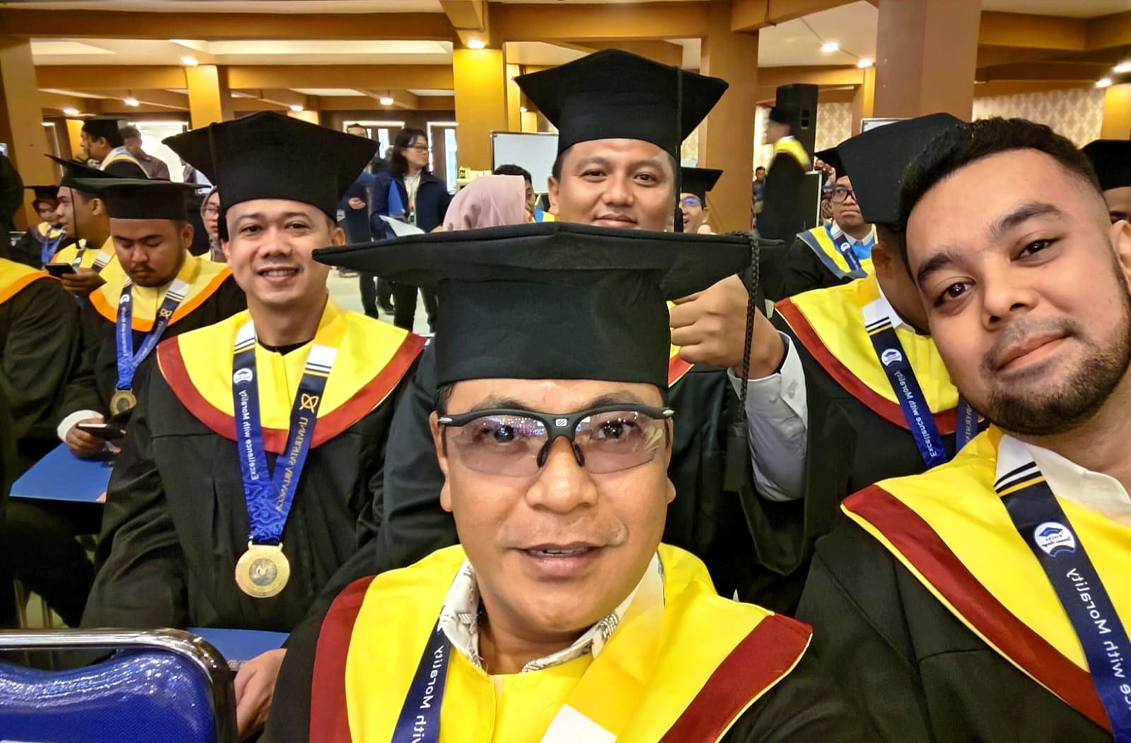 Kisah Oscarius, Profesor yang Meraih Cumlaude Magister Kajian Ilmu Kepolisian Unair