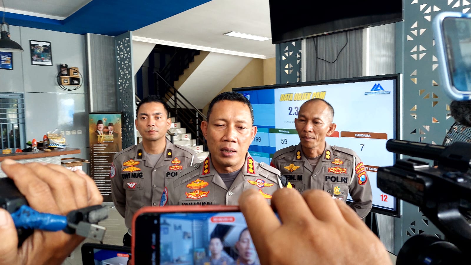 Viral Pengemudi Mobil Sawer Sopir Bus untuk Buka Jalur di Madiun, Kombespol Komarudin: Akan Kami Tindak Tegas