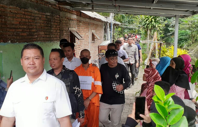 Reka Ulang Dukun Pijat di Kota Malang, Setelah Kubur Kepala Korban Sempat Kirim Doa