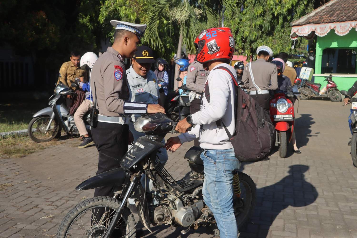 Operasi Patuh Semeru 2025, Polres Probolinggo Fokus Tindak Pelanggar Kasat Mata
