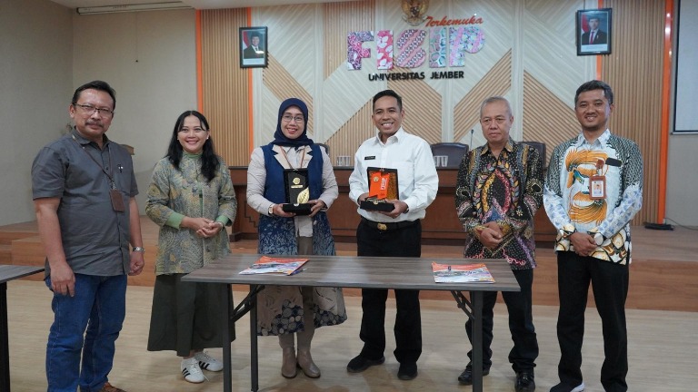 Perkuat Sinergi Akademik, Kantah Jember dan FISIP UNEJ Teken MoA Tridarma Perguruan Tinggi