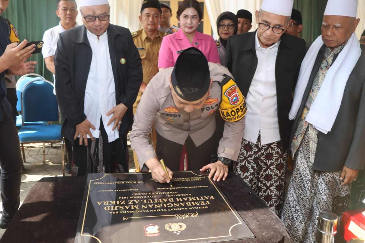 Warga Tosari Bangga, Kapolres Bangun Masjid di Lereng Gunung Bromo