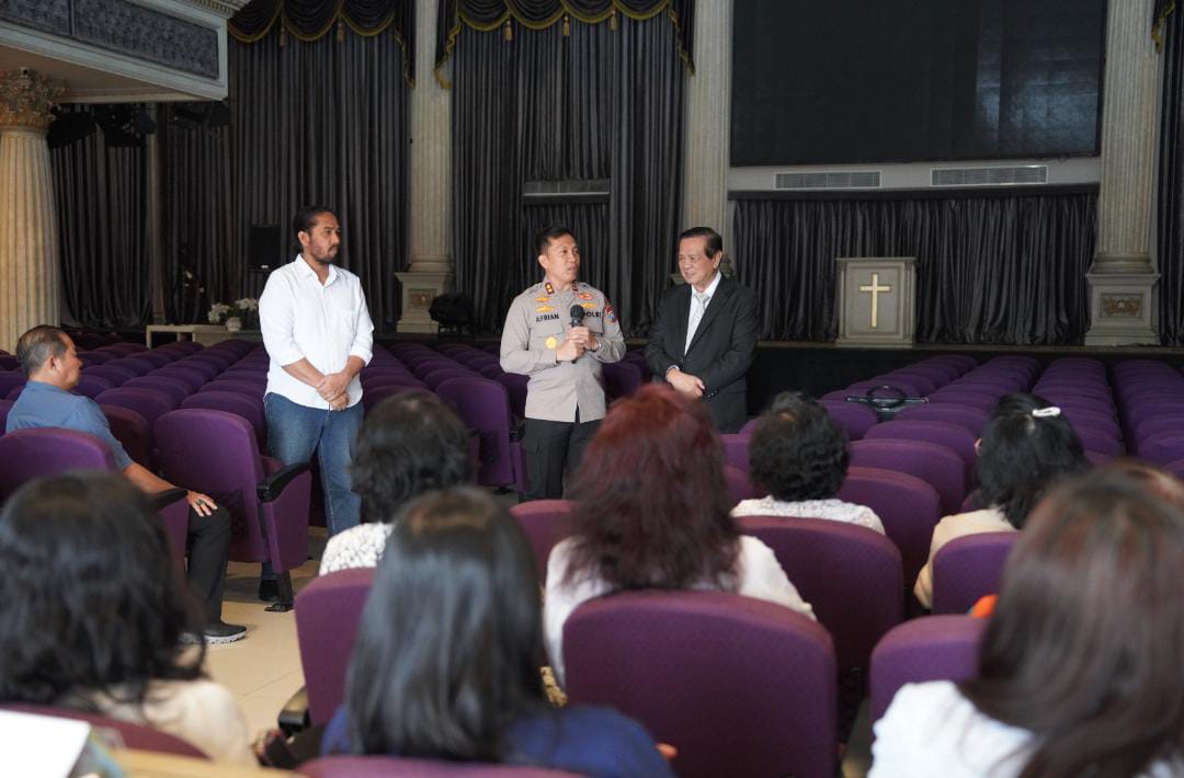 Kapolres Bojonegoro Tinjau Sejumlah Gereja, Pastikan Pengamanan Natal 2025