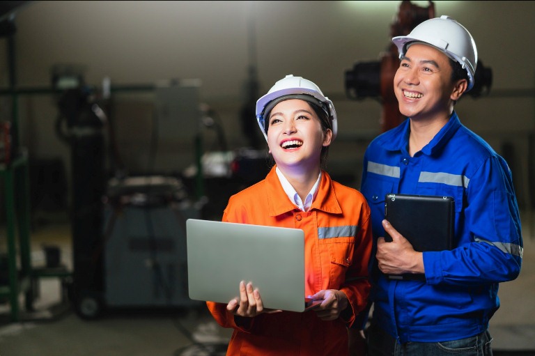 Perlindungan Tenaga Kerja Lokal: Imigrasi Perbarui Visa Kunjungan Uji Coba TKA