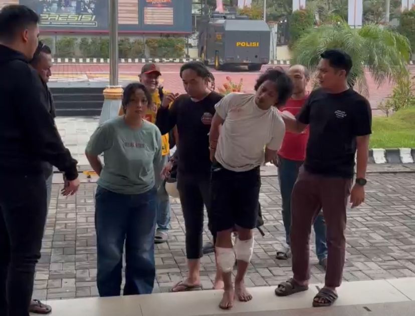 Pasutri Curi Motor di 5 TKP Gresik Berakhir Ditembak Polisi