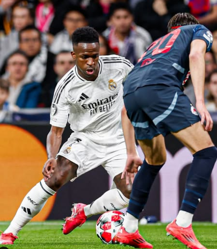 Hubungan Vinícius Júnior dan Xabi Alonso Memanas, Kontrak Baru Dikabarkan Terhenti