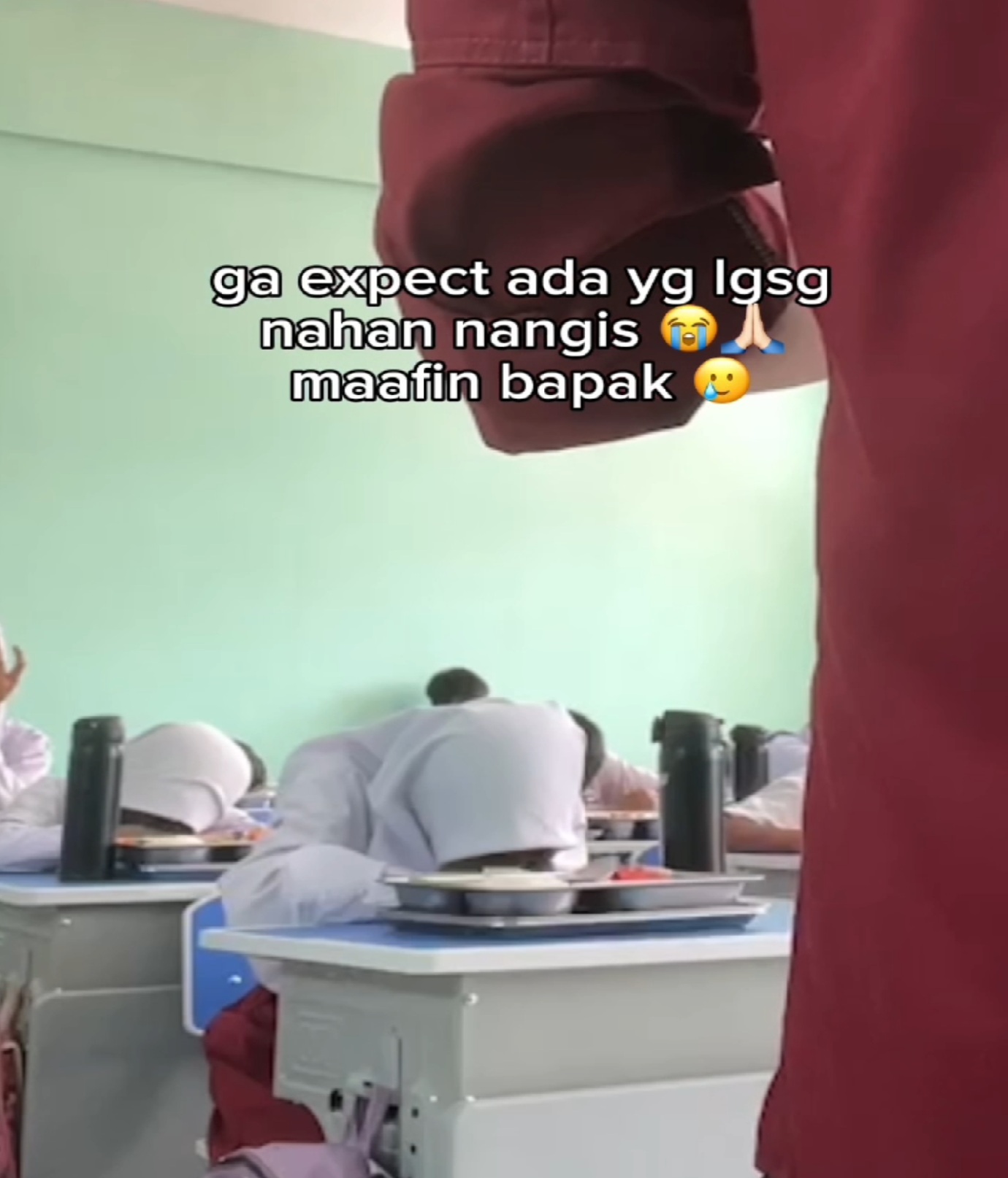 Guru Prank Program Makan Bergizi Gratis Terakhir, Reaksi Para Siswa Tak Terduga